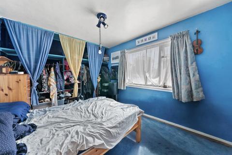 2 bedroom flat for sale, Shakespeare Road, Hanwell, London, W7 1LX