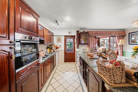 3 bedroom semi-detached house for sale, Leaver Gardens, Greenford, Middlesex, UB6 8EW