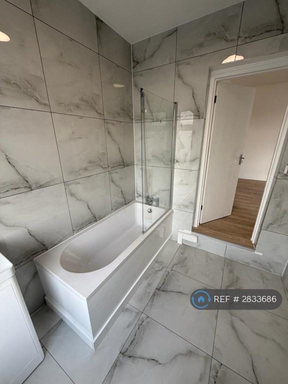 House in London - View 4
