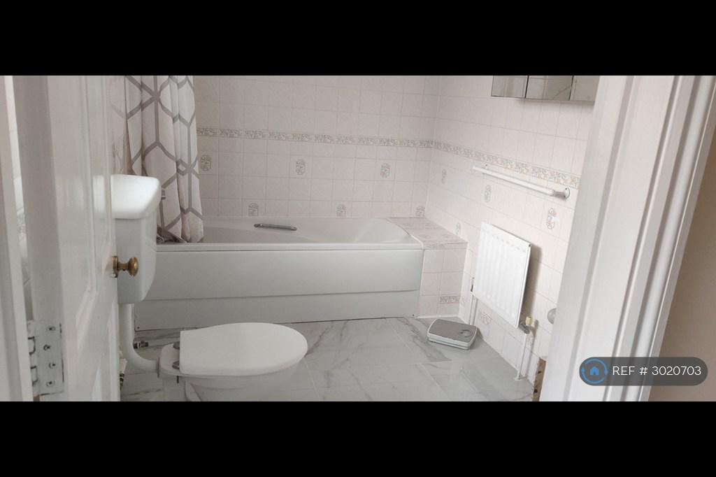 House in Hounslow - View 5