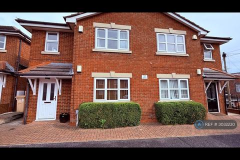 2 bed flat/apartment for rent in Horwich, Bolton, BL6