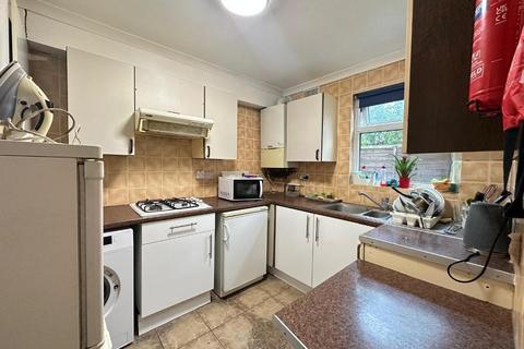 House share to rent, Begonia Walk, London, W12 0BE