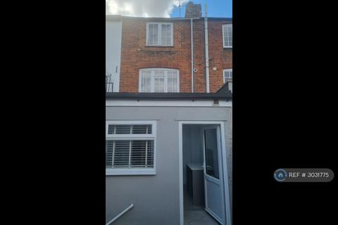 3 bedroom terraced house to rent, Station Road, Sudbury, CO10
