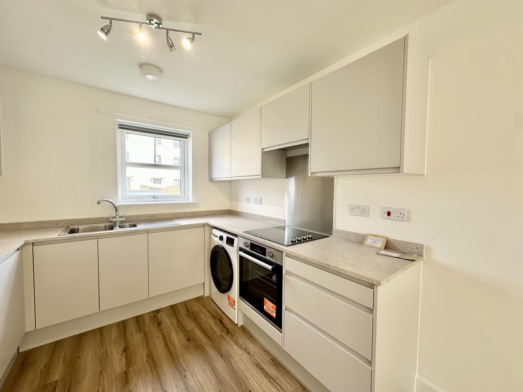 House in Leeds, West Yorkshire - View 3