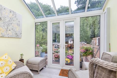 3 bedroom semi-detached house for sale, Wicklow Drive, Leicester, Leicestershire, LE5