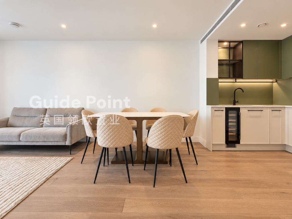 Apartment in London - View 2