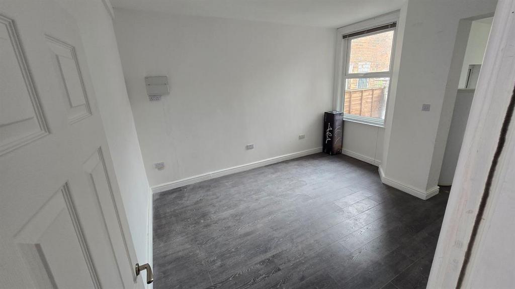 House in Manchester, Fallowfield - View 2