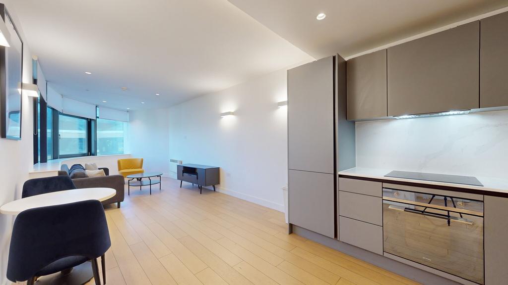Apartment in Brentford - More