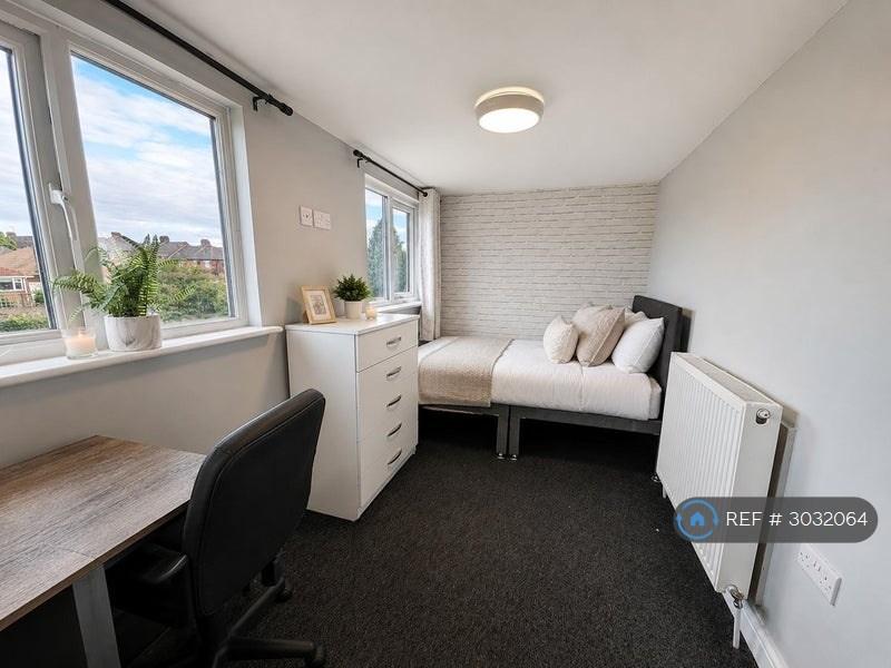 House in Leicester - View 2