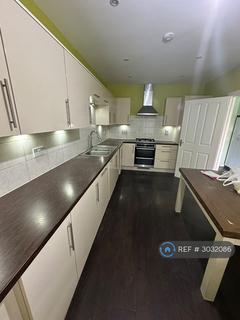 4 bedroom semi-detached house to rent, Temple Crescent, Milton Keynes, MK4