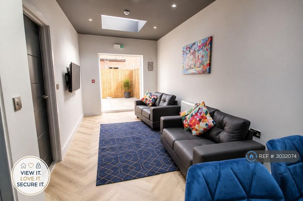 House in Leicester - View 2