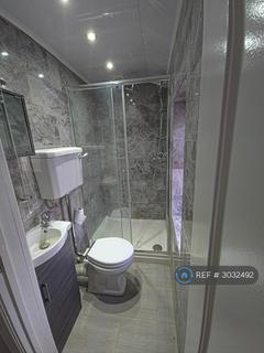 1 bedroom in a house share to rent, Bradley Road, Slough, SL1