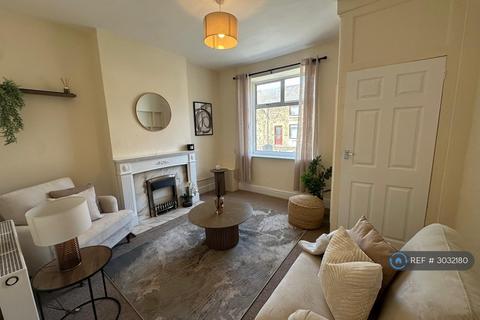 2 bed terraced house for rent in Stoneleigh, Wrexham, LL11