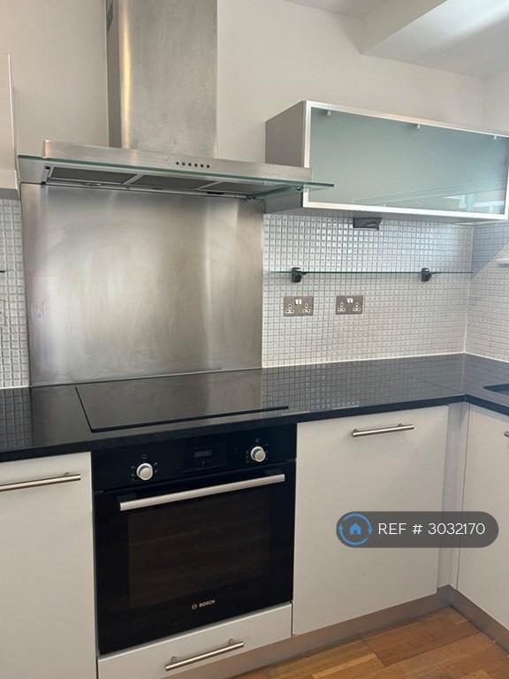 Apartment in London - More