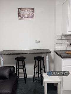 Studio to rent, Dagenham, Dagenham, RM8
