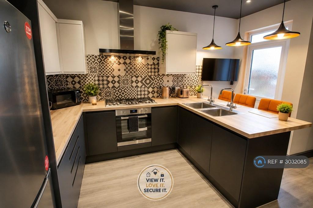House in Leicester - View 5