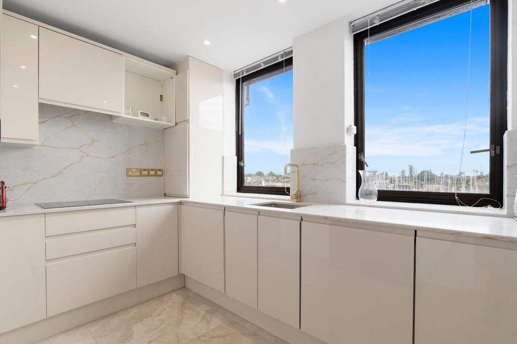 Apartment in London, Royal Borough of Kensington and Chelsea - View 2