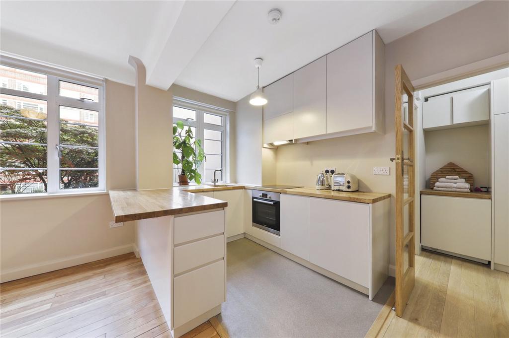 Apartment in London - View 3