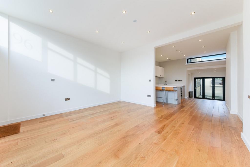 Apartment in London - More