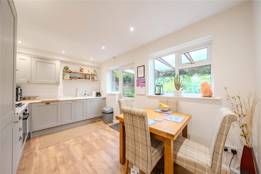 House in Leeds, West Yorkshire - View 3