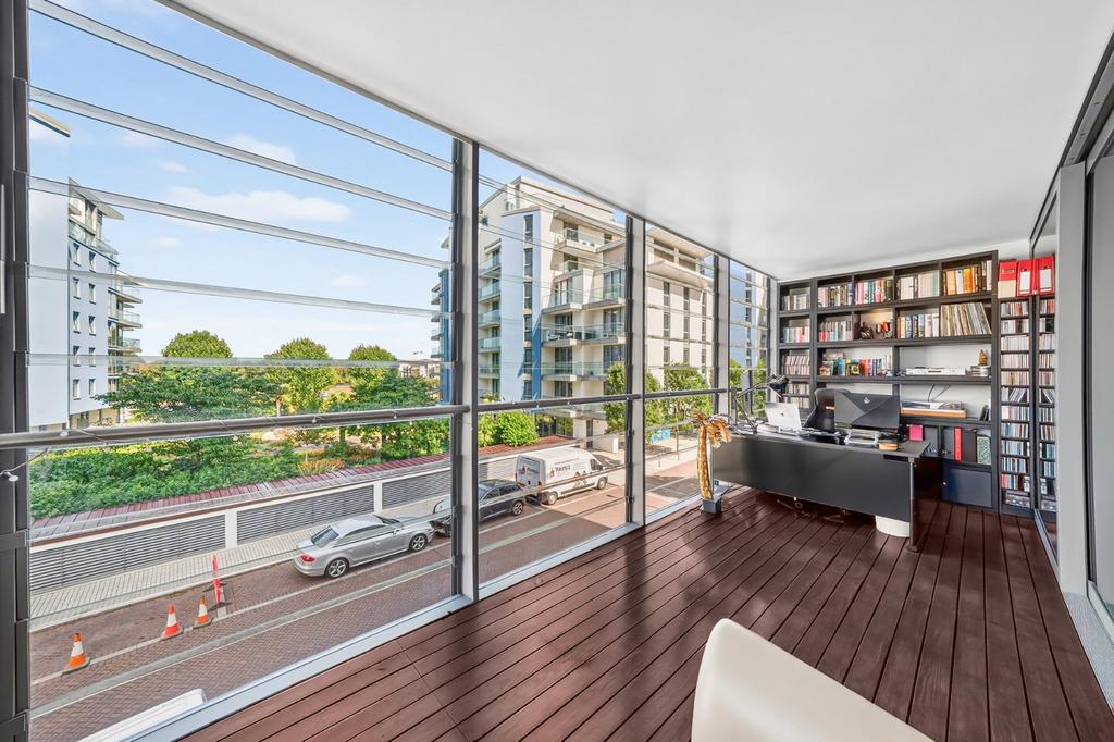 Apartment in London - View 2