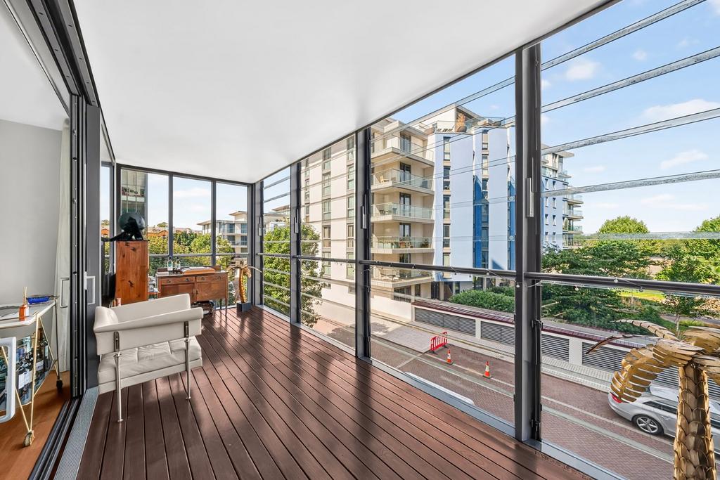 Apartment in London - View 3