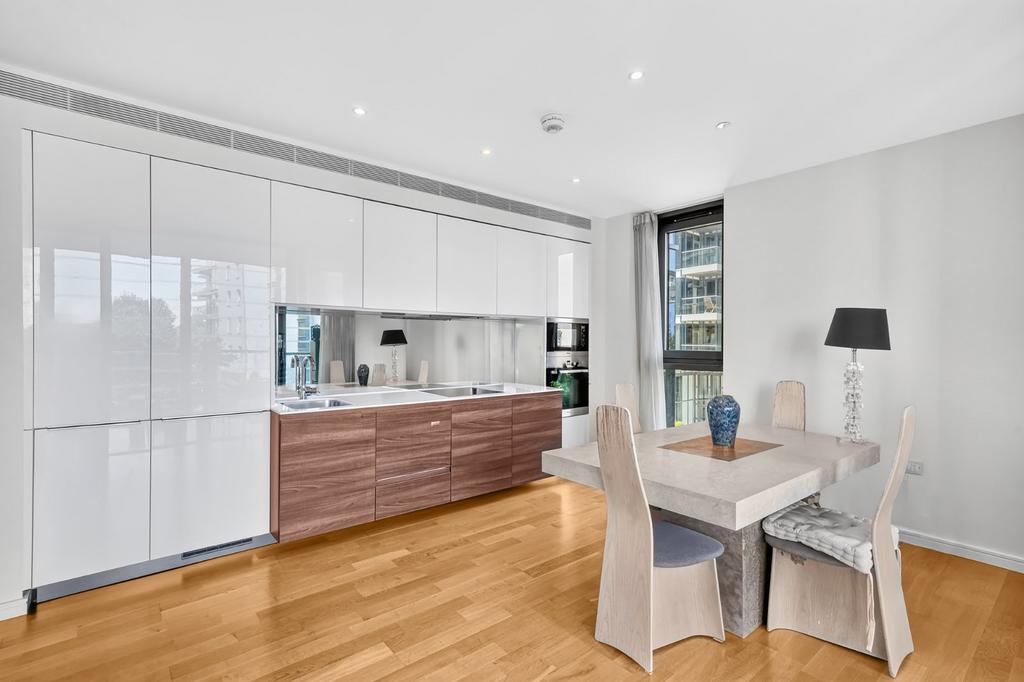 Apartment in London - View 4