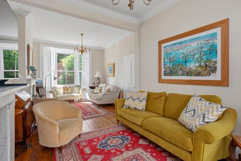 4 bedroom end of terrace house for sale, Banbury Road, South Hackney, London, E9
