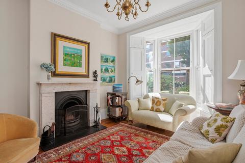 4 bedroom end of terrace house for sale, Banbury Road, South Hackney, London, E9
