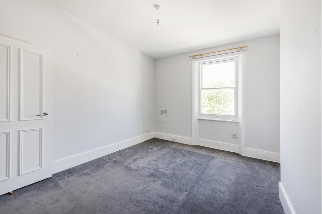 Apartment in London - View 3