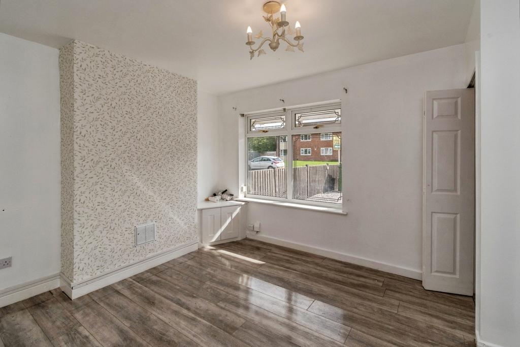 House in West Midlands - View 4