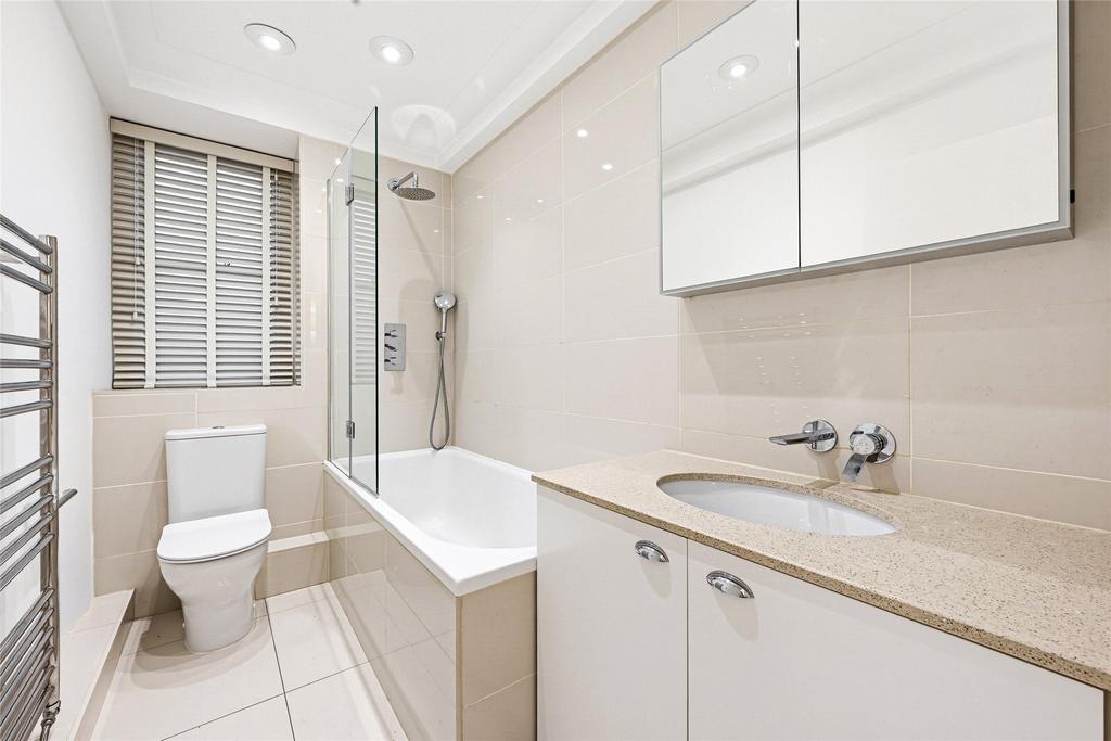 Apartment in London - More