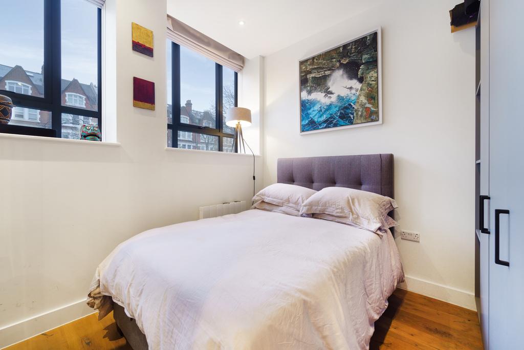 Apartment in London - View 4