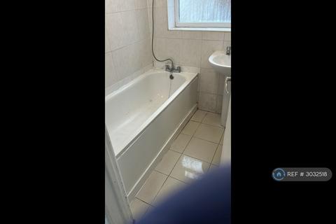 2 bedroom terraced house to rent, Hartington Road, Southampton, SO14