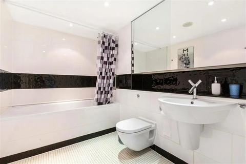 3 bedroom flat for sale, Queenstown Road, Chelsea, London SW8 SW8