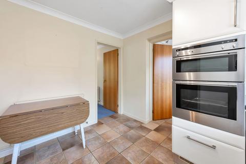 2 bedroom detached bungalow for sale, London Road, Royston SG8