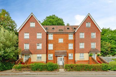 2 bedroom apartment for sale, Garlands Road, Redhill