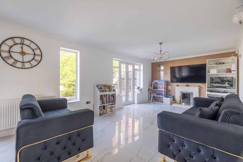 3 bedroom detached house for sale, Sefton Paddock, Stoke Poges SL2