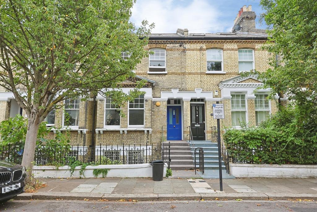 House in London - View 3