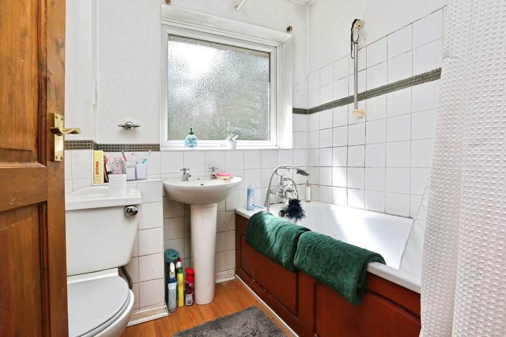 House in Southampton, Lordswood - View 4
