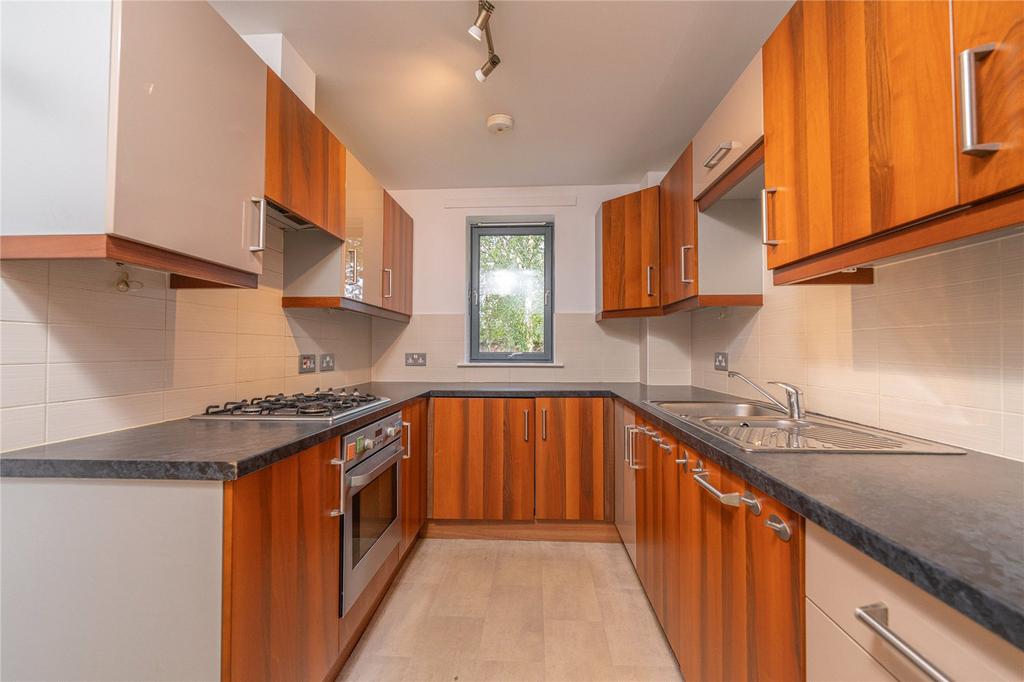 Apartment in Edinburgh - More