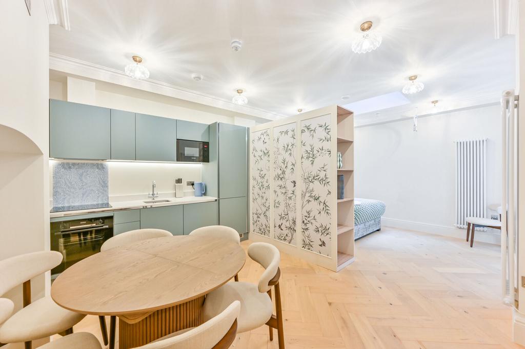 Apartment in London - View 2