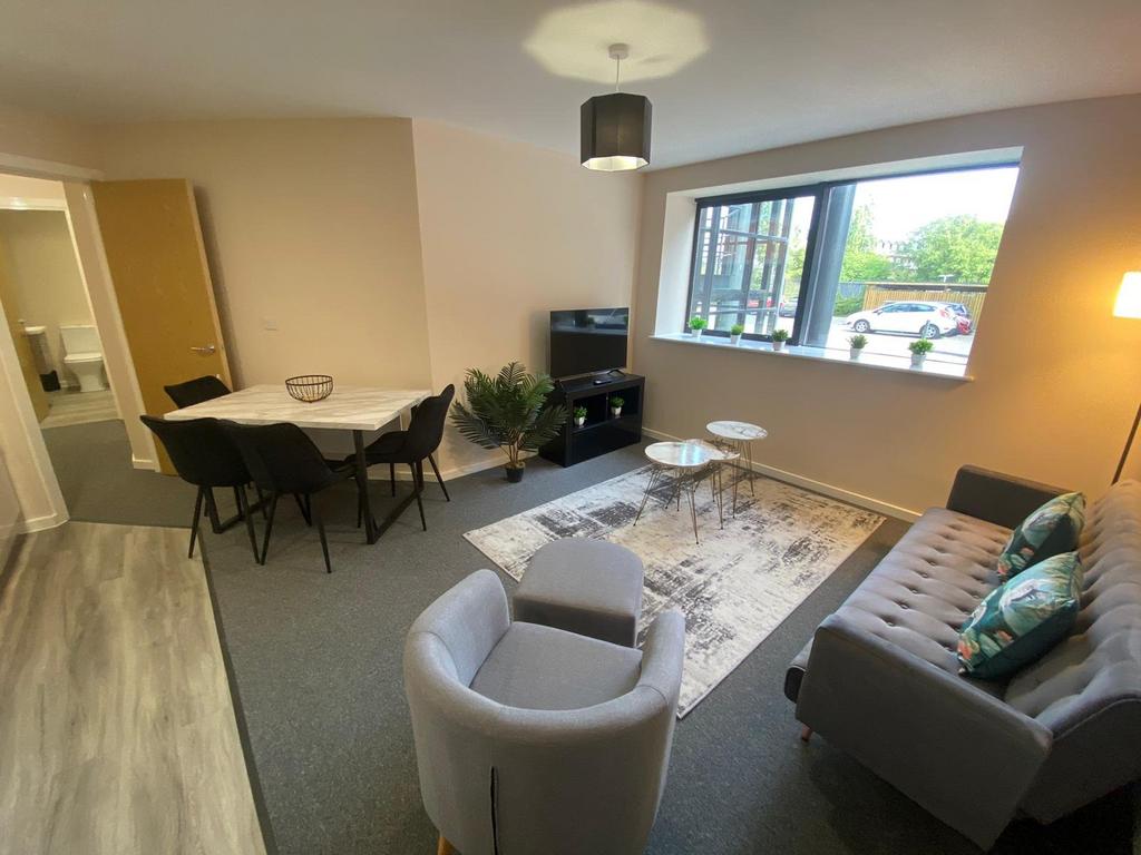 Apartment in Salford, Greater Manchester - View 5