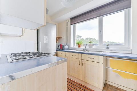 2 bedroom flat for sale, Sawyer House, Kingswood Estate, Sydenham Hill, London, SE21