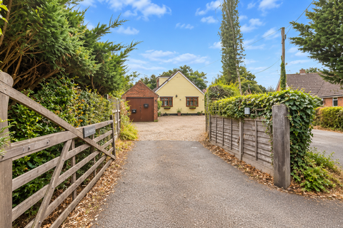 2 bedroom detached house for sale, Braintree CM77