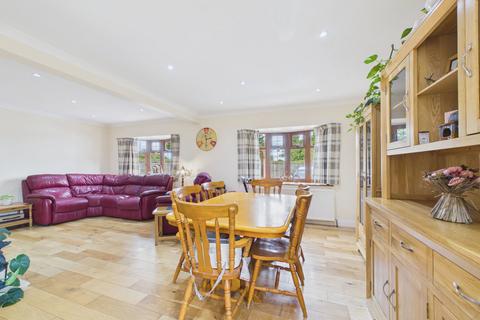 2 bedroom detached house for sale, Braintree CM77
