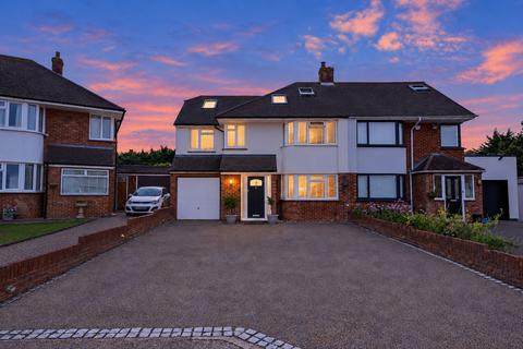 5 bedroom semi-detached house for sale, Nore Close, Gillingham ME7