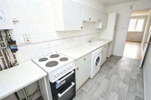 1 bedroom maisonette for sale, Malham Close, Luton, Bedfordshire, LU4 8PH