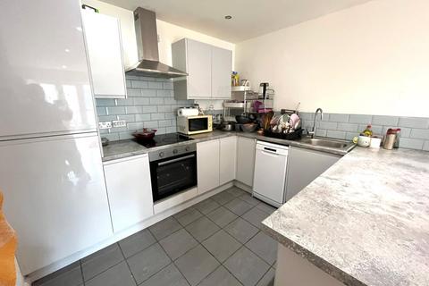2 bedroom apartment to rent, Caminada House, Manchester M15