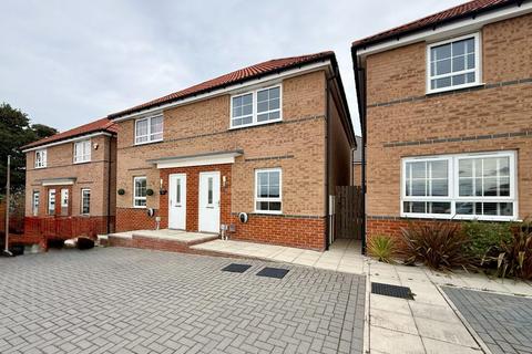 2 bedroom semi-detached house for sale, Windsor Road, Dewsbury